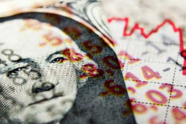 收盘：纳指与标普指数创历史新高 市场关注美联储决议