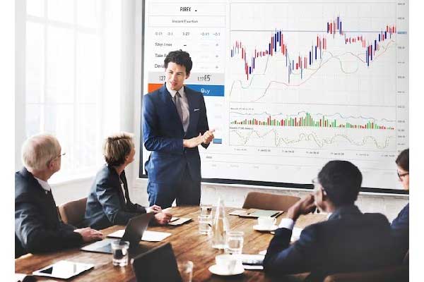 收盘：纳指与标普指数创历史新高 市场关注美联储决议